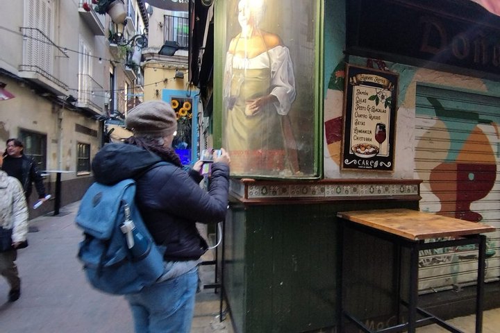 The Most Complete Tour of Zaragoza: Mysteries, Photos & Surprise