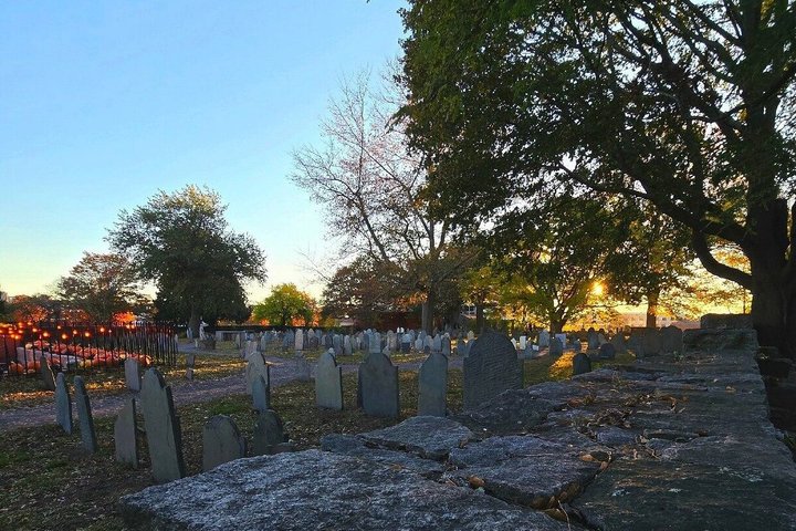 Salem Witch Trials, Ghosts and History Walking Tour