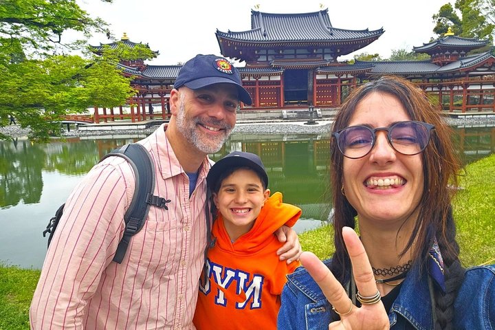 Kyoto: Enjoy Byodoin Temple and Tea Sweets