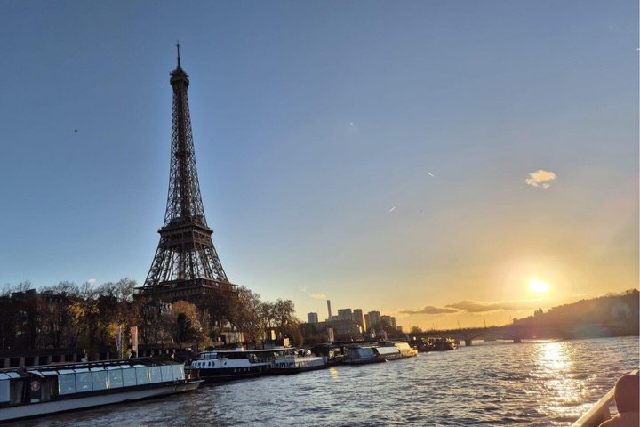 Paris Seine River Sunset & Evening Champagne Cruises