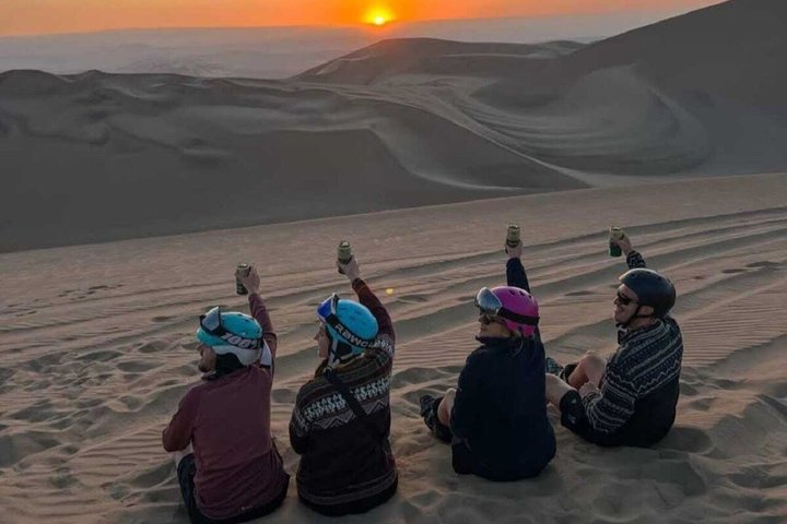 CRAZY BUGGY 4x4 IN HUACACHINA AND SANDBOARDING AT SUNSET