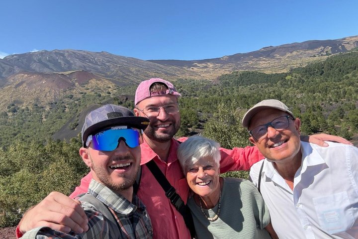 Tour Etna and Wine Tasting