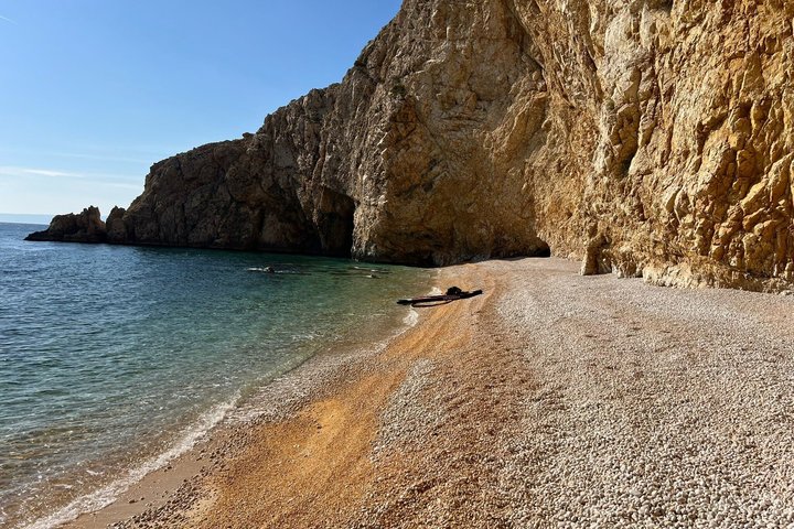 2 hour Boat tour to the wild bay's of Stara Baška