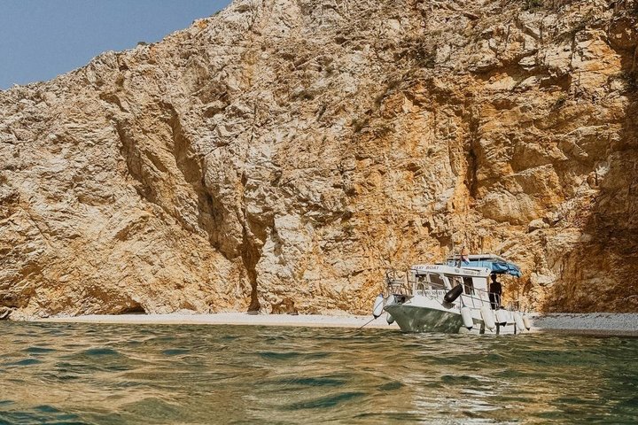 2 hour Boat tour to the wild bay's of Stara Baška