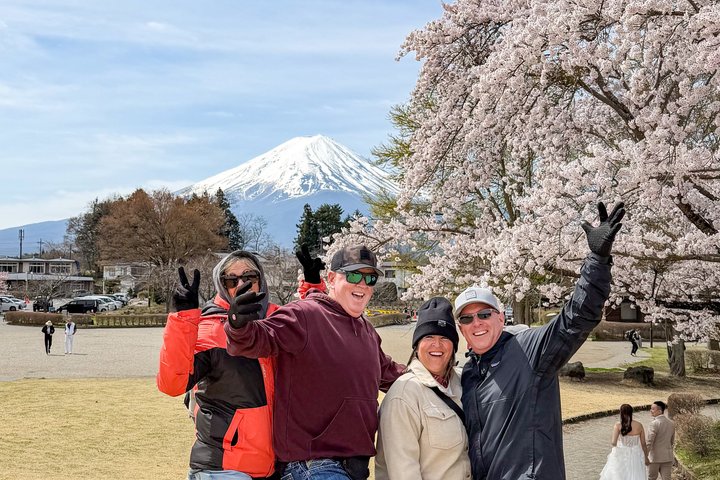 Mt. Fuji Scenic Trike Ride in Lake Kawaguchiko