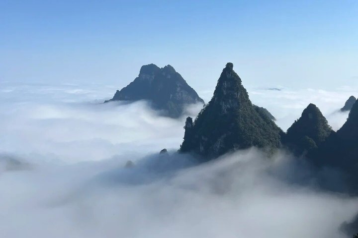 Zhangjiajie 2-Day Private Tour: Avatar Mountains & Glass Bridge