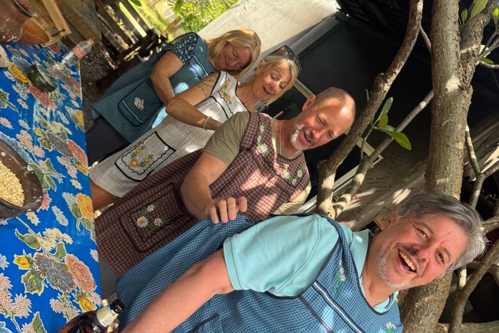Oaxaca cooking: mole & tortilla class, market tour & mezcalitas