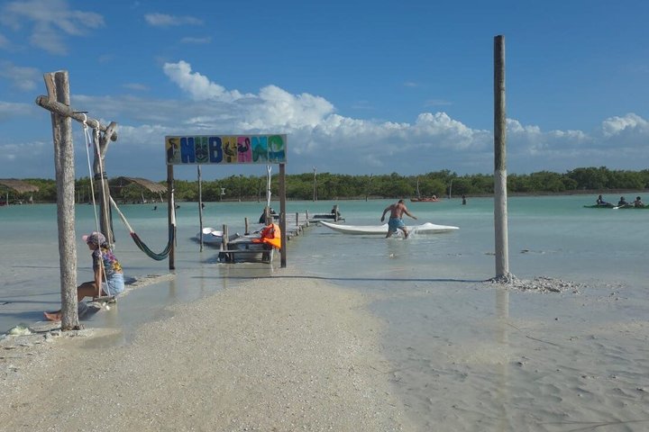 Progreso Beach and Isla Columpios Tour