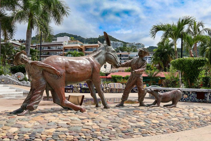 Private Tour of Puerto Vallarta’s Historic Center and South
