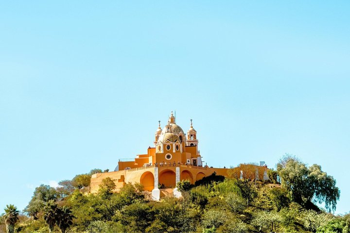 Desde Puebla: Tour privado a cholula + fabrica de talvera