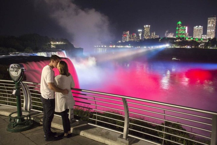 All Inclusive Niagara Falls USA Tour W/Boat Ride,Cave & Much MORE