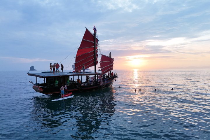 Krabi 4 Island Sunset Snorkeling Cruise + Bioluminescent Swim