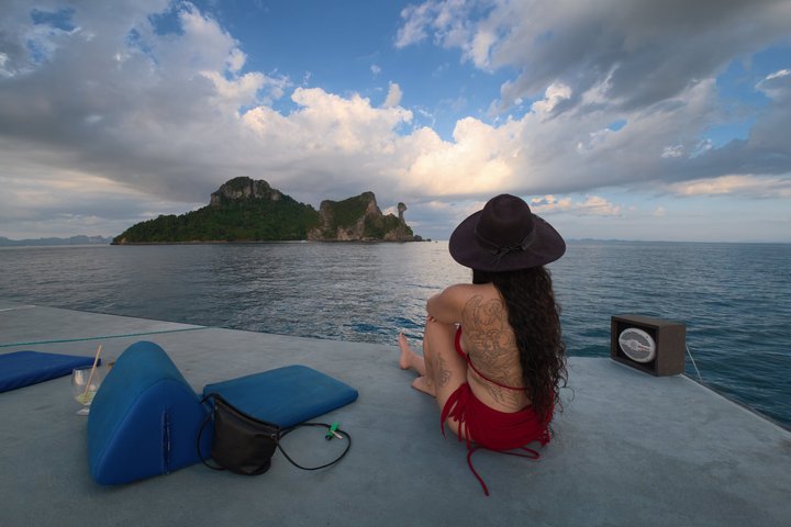 Krabi 4 Island Sunset Snorkeling Cruise + Bioluminescent Swim