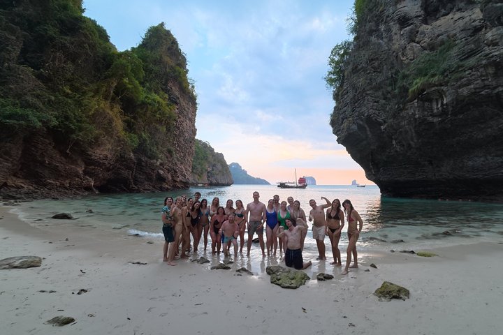 Krabi 4 Island Sunset Snorkeling Cruise + Bioluminescent Swim