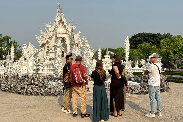 ChiangRai Guided 7 Major Sites+Buffet Lunch #All ticket included