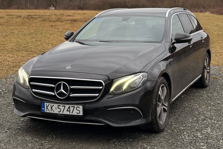 Krakow Airport Private Transfer to or from City