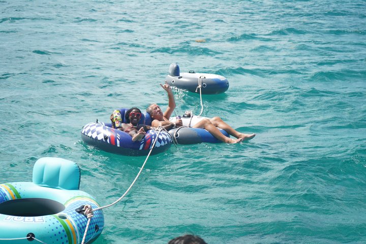 Hol Chan Catamaran Tour with Snorkel Sharks and Caye Caulker