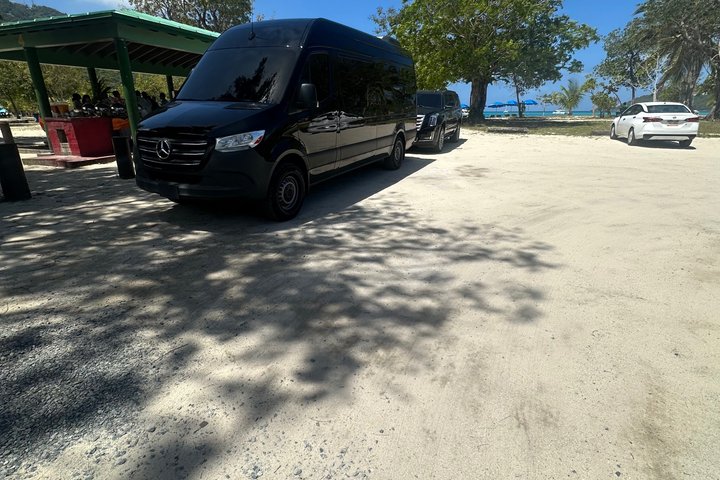 St Thomas Luxury 6 Hour Private Sightseeing Cruise Port or Hotel