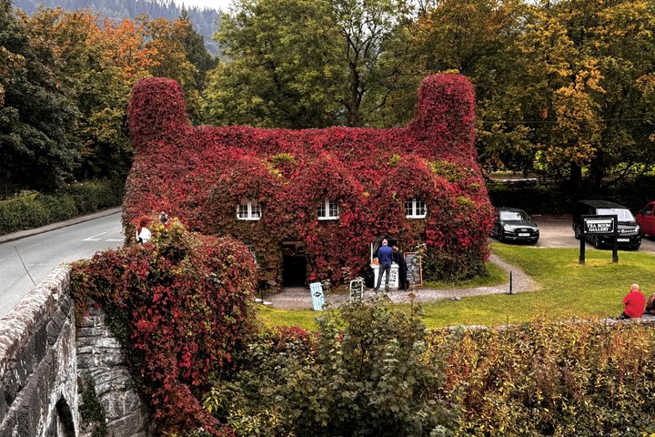 Private Luxury North Wales Tour –Snowdonia & Conwy (Door-to-Door)