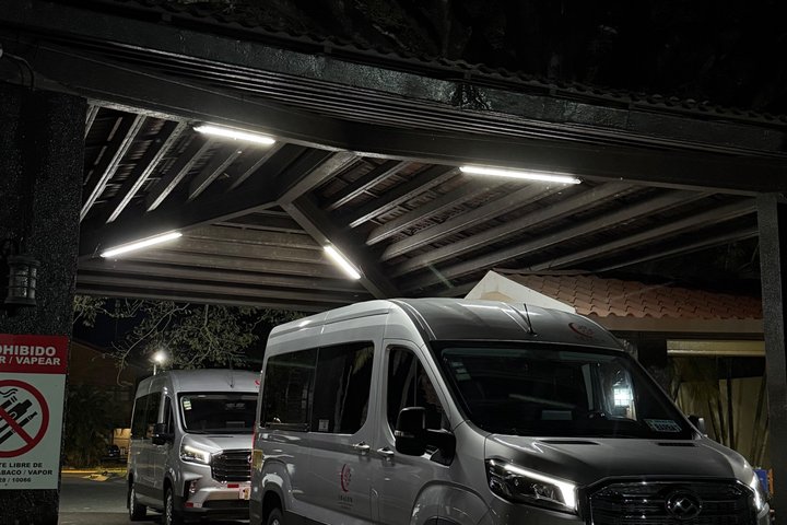 LIR Liberia Airport Shuttle to Tamarindo Hotels and Lodgings