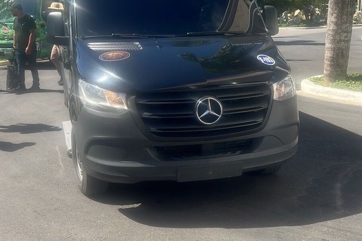 PRiVATE TRANSFERS FROM PUNTA CANA AIRPORT TO HOTELS -FAST SERVICE