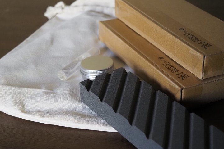 Make Your Own Knife in Osaka (Sharpening and Engraving)