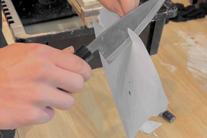 Make Your Own Knife in Osaka (Sharpening and Engraving)
