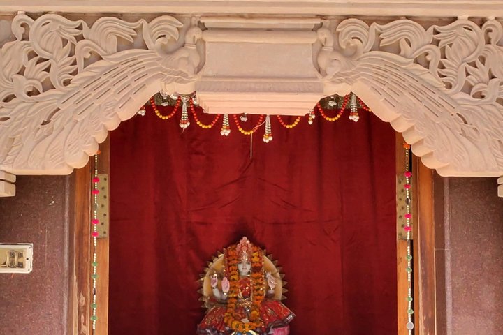 Haridwar Full Day Sightseeing Tour and Ganga Aarti with Guide