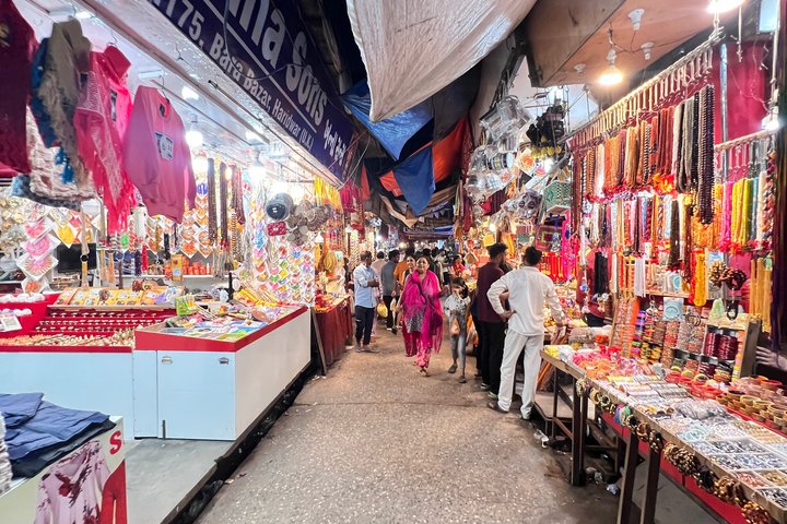 Haridwar Full Day Sightseeing Tour and Ganga Aarti with Guide