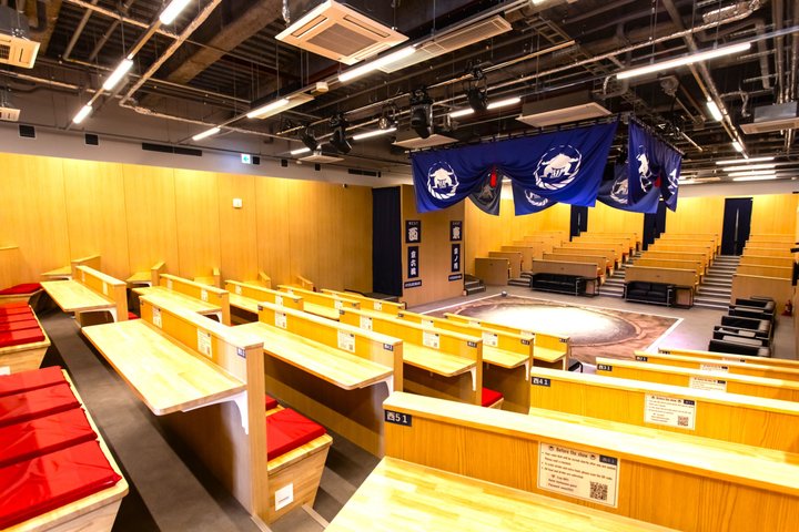 Kyoto Sumo Entertainment Show with Chicken Hot Pot and Geisha