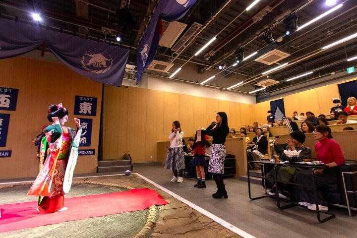 Kyoto Sumo Entertainment Show with Chicken Hot Pot and Geisha