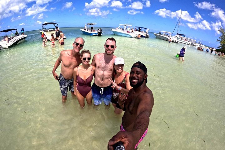 Ocean Blue Charters Private Boat Charters in the Cayman Islands
