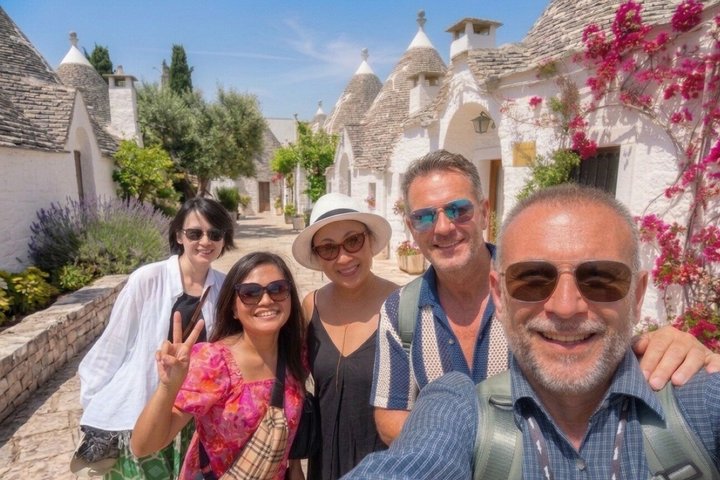 From Lecce : Alberobello, Locorot., Ostuni, guided tour, 2 Testings
