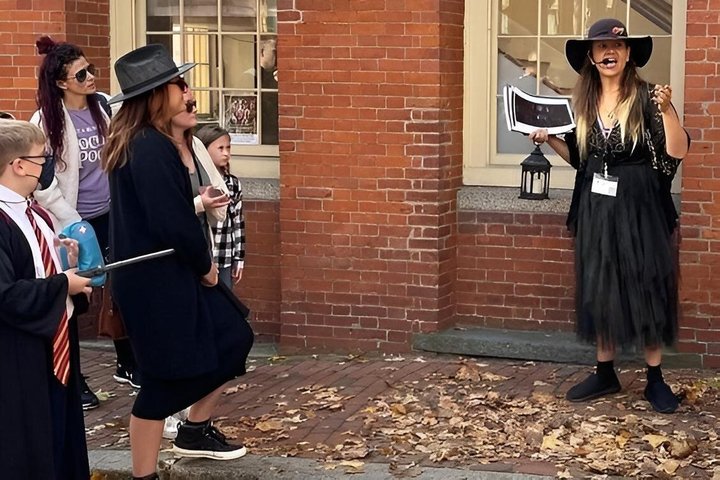 Salem Witch Trials, Ghosts and History Walking Tour