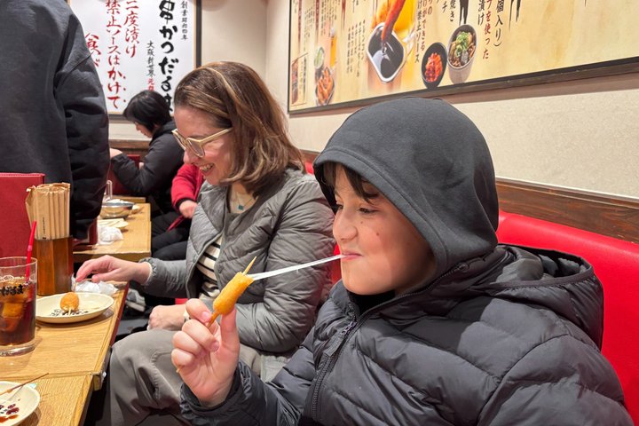 Osaka Flavors & Landmarks: Castle, Shinsekai & Food Tasting