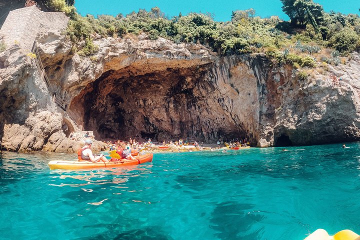 Dubrovnik Sea Kayaking Tour of Lokrum Island and Betina Cave