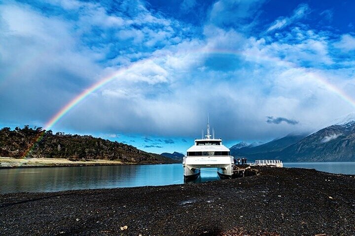 Balmaceda and Serrano Glaciers Boat Tour with Lunch