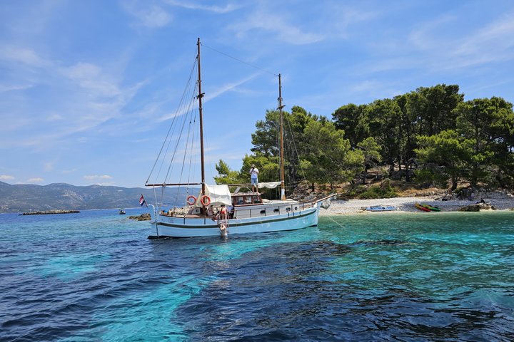 Korcula Private Midday Escape Cruise - authentic experience