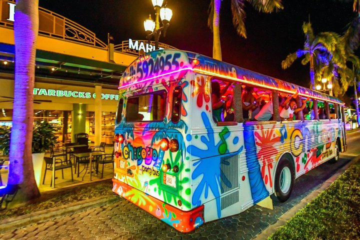 Aruba Nightlife Party Bus Tour, Free Cocktails, Live DJ & Host