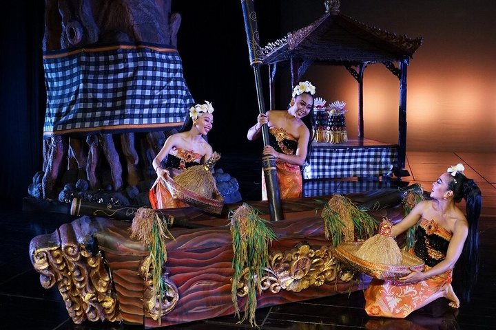 Devdan Show: Top night activity and best cultural dance in Bali