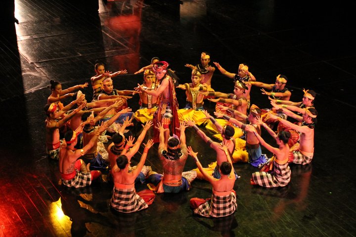 Devdan Show: Top night activity and best cultural dance in Bali