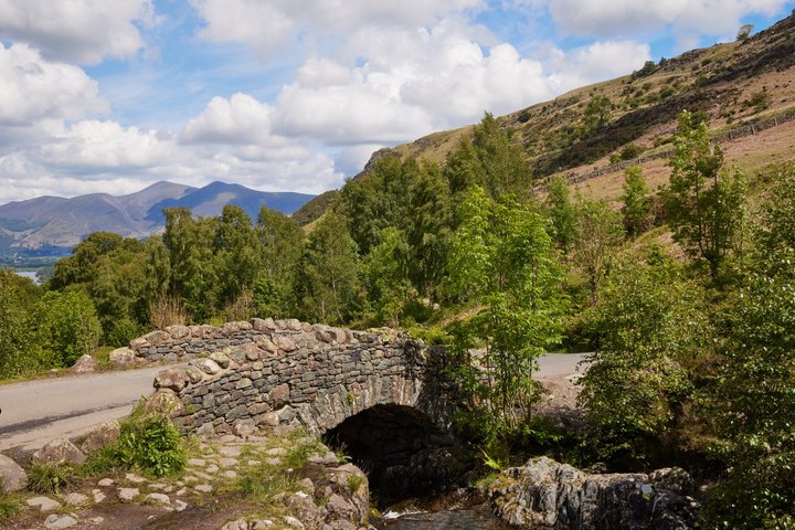 Mountain Goat Full Day Tour: Ten Lakes from Oxenholme