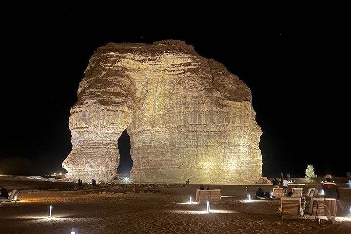 AlUla wonders: Hegra , Elephant rock , Old town , harrat