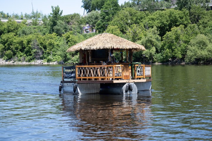 Lilo Floating Tiki Bar on the Ottawa River (Gatineau Pickup)