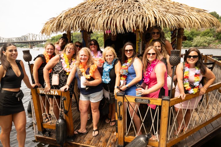Lilo Floating Tiki Bar on the Ottawa River (Gatineau Pickup)