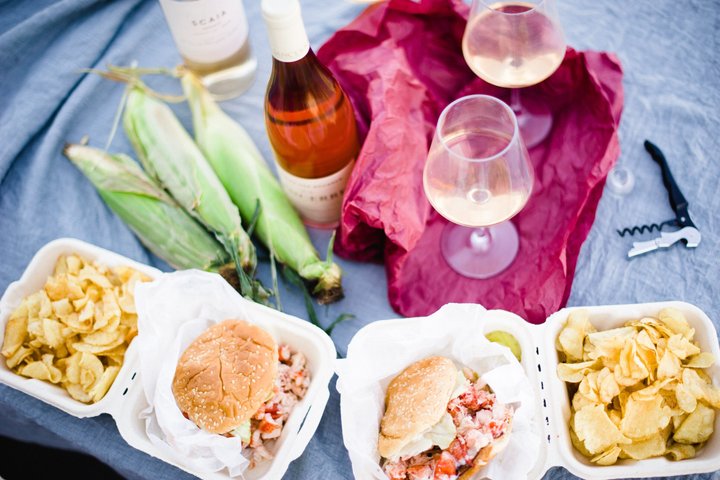 Belfast Bay Cruise with Lobster Rolls Small Group Experience
