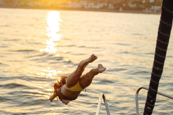 Private Marbella Cruise with Drinks and Paddle Board