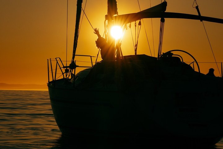 Private Marbella Cruise with Drinks and Paddle Board