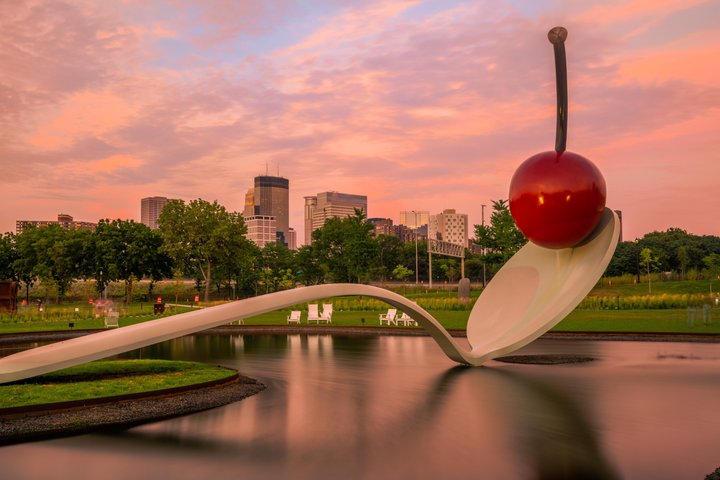 Minneapolis City Tour Stone Arch Bridge and Sculpture Garden