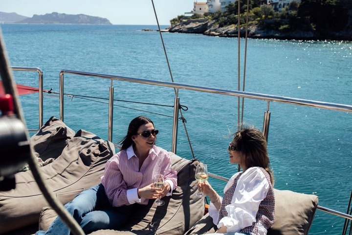 Athens cruise: Agistri, Moni/Metopi, Aegina with lunch & drinks